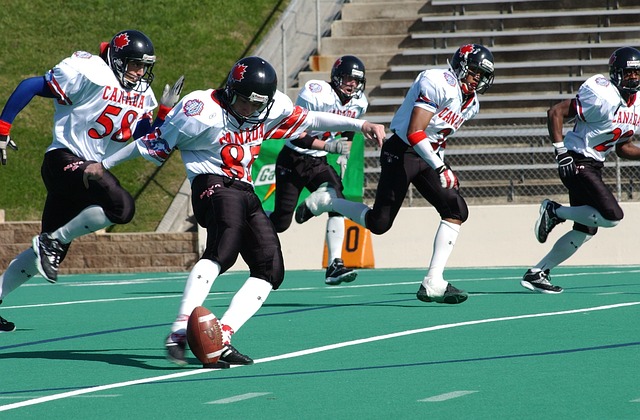 A队由于犯 A队由于犯